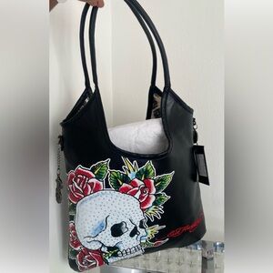 Ed Hardy NWT Nova black handbag w/rhinestone skull and rose tattoo.❤️🤍🖤